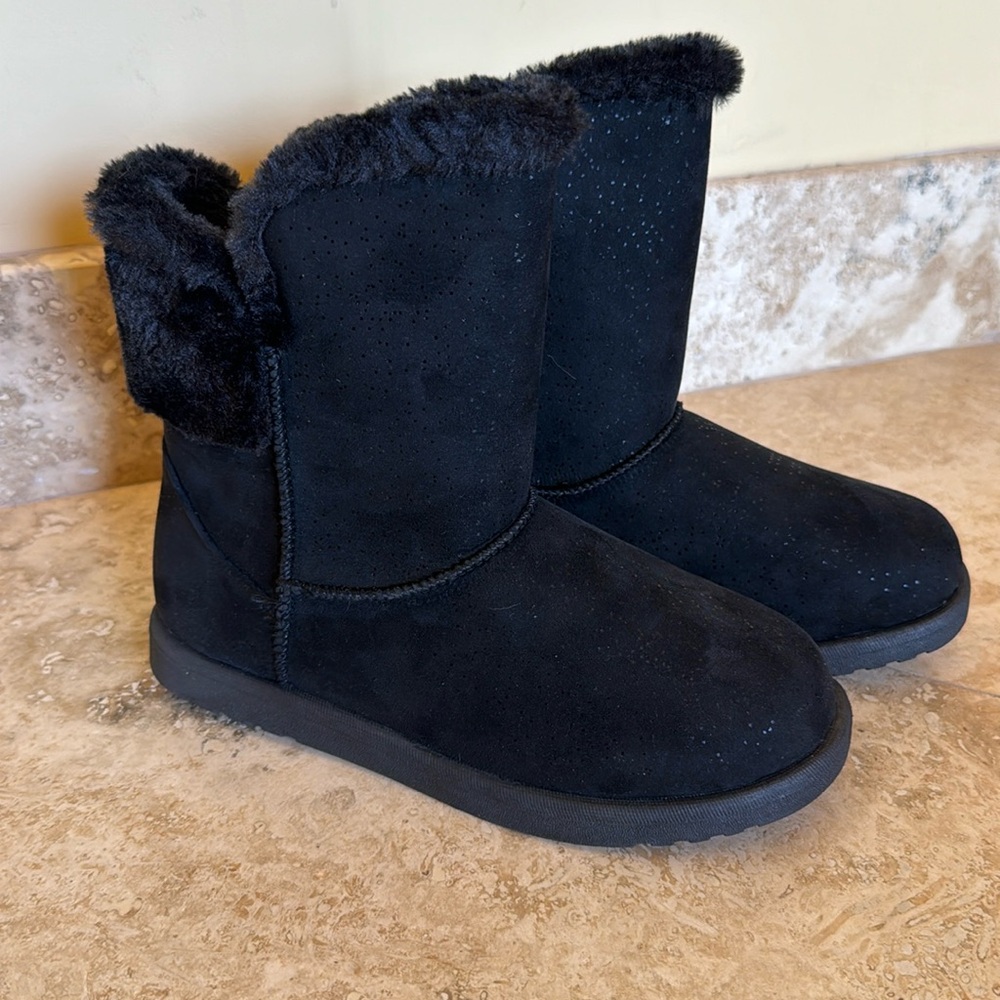 Big Girls Black Winter Boot